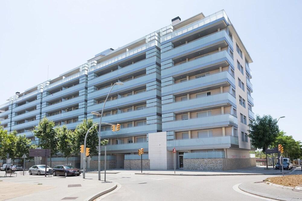 Olala Port Forum Apartments Sant Adria de Besos Buitenkant foto